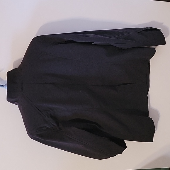 Eddie Bauer Black weather resistant button down jacket, size 6. - Picture 3 of 8